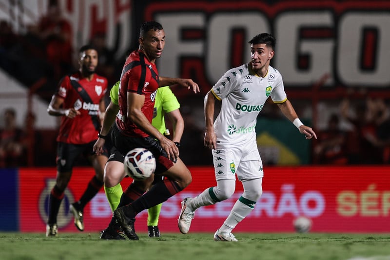 Cuiabá sai atrás, busca empate e segue invicto na Série B
