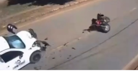 Entregadora morre após tentar ultrapassagem e bater de frente com picape; vídeo