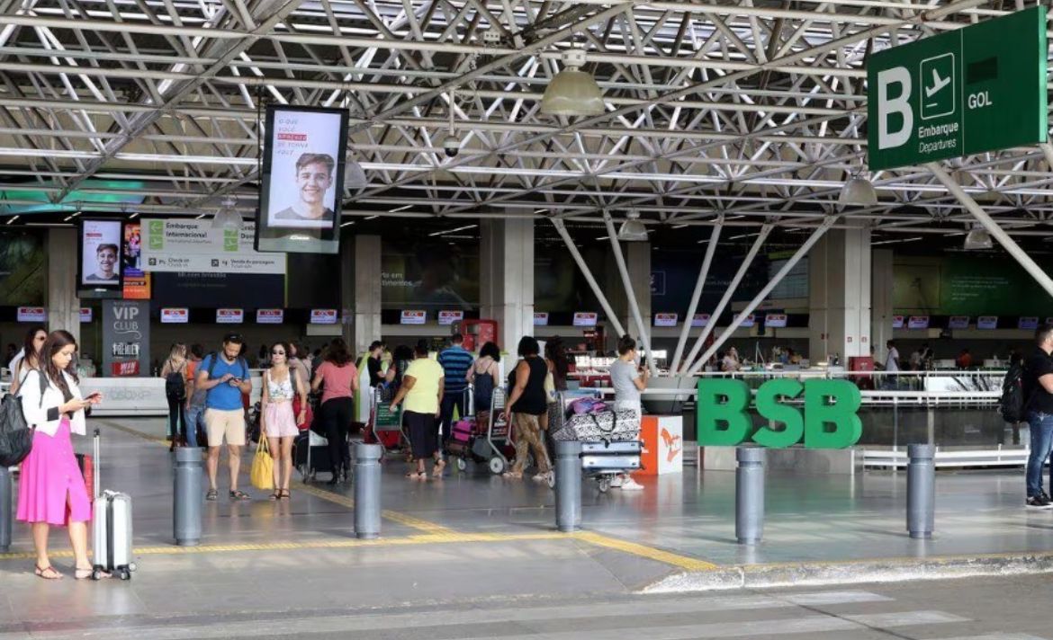 Setor de serviços recua em maio e transportes puxam queda no Brasil