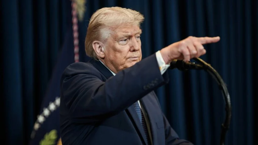 China hackeou dados de 220 mi de norte-americanos, afirma Trump