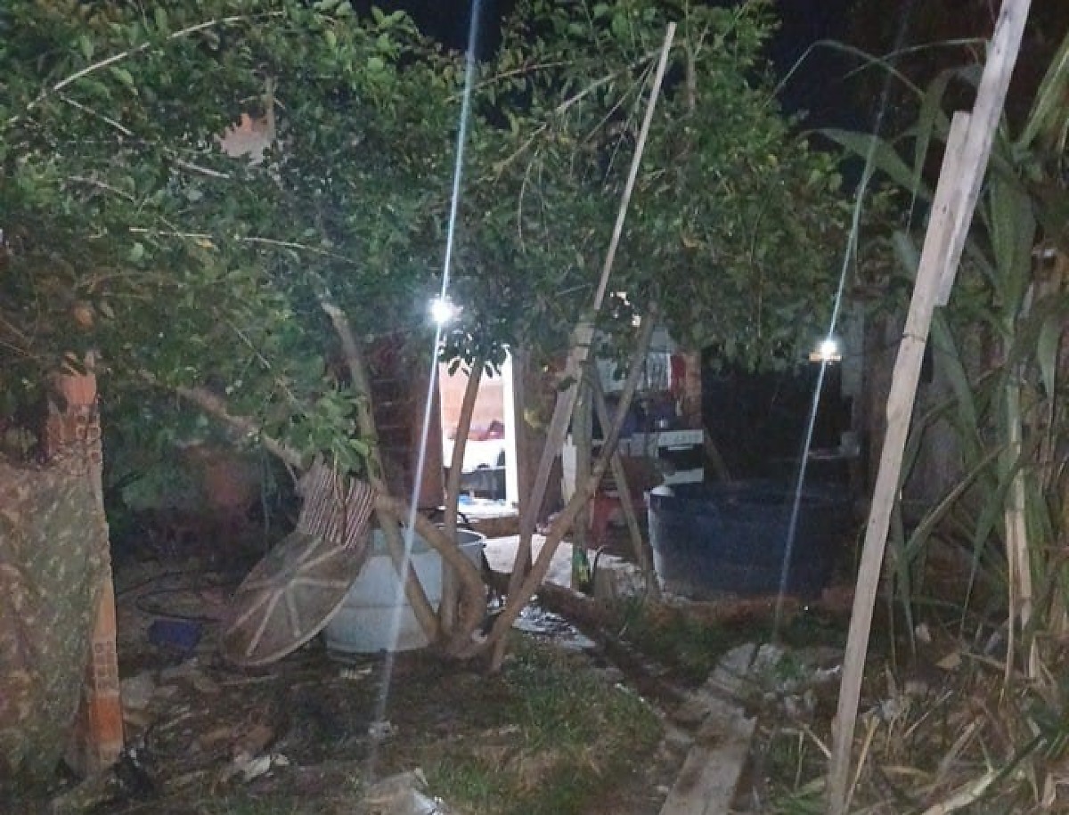 Homem ataca companheira com martelada na cabeça e foge em Cuiabá