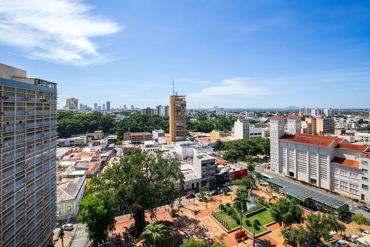 Calor de 35ºC e baixa umidade colocam Cuiabá em alerta nesta terça