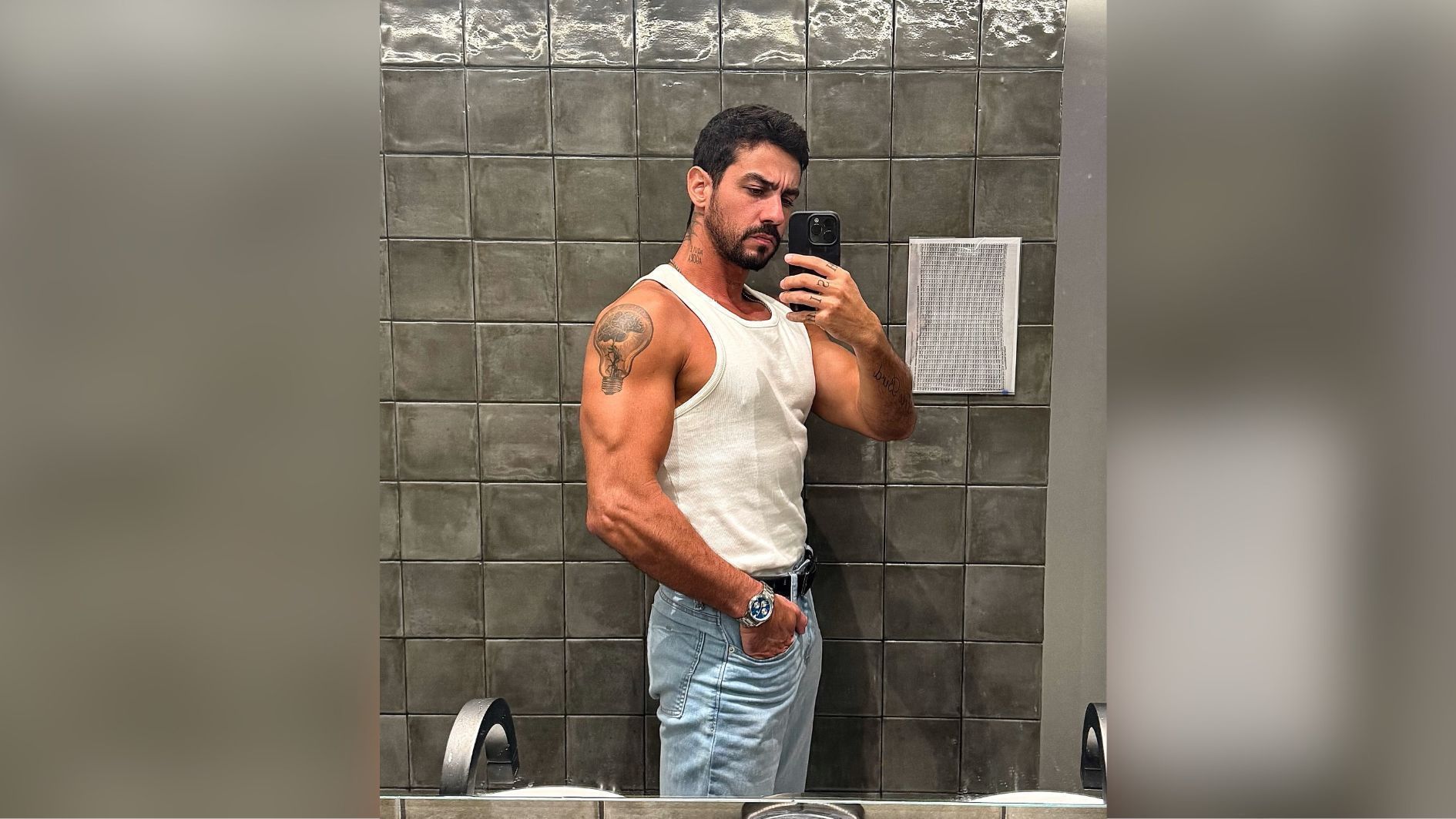 Influenciador relata cirurgia após diagnóstico de gonorreia
