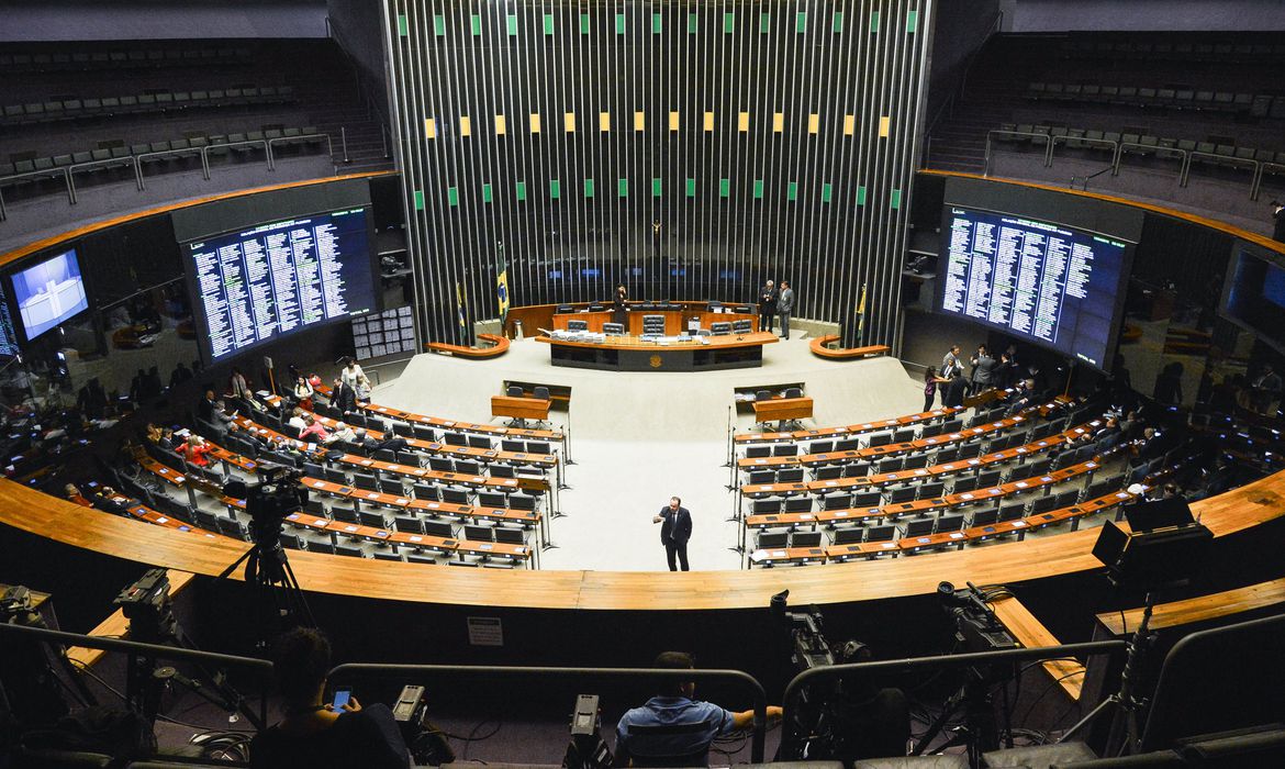 Centrão é essencial para garantir governabilidade, avalia especialista