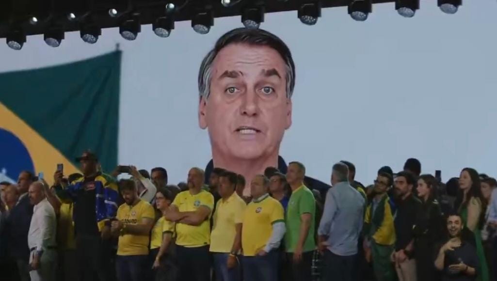 Flávio reage ao PT e diz ao TSE que ação ameaça a liberdade política